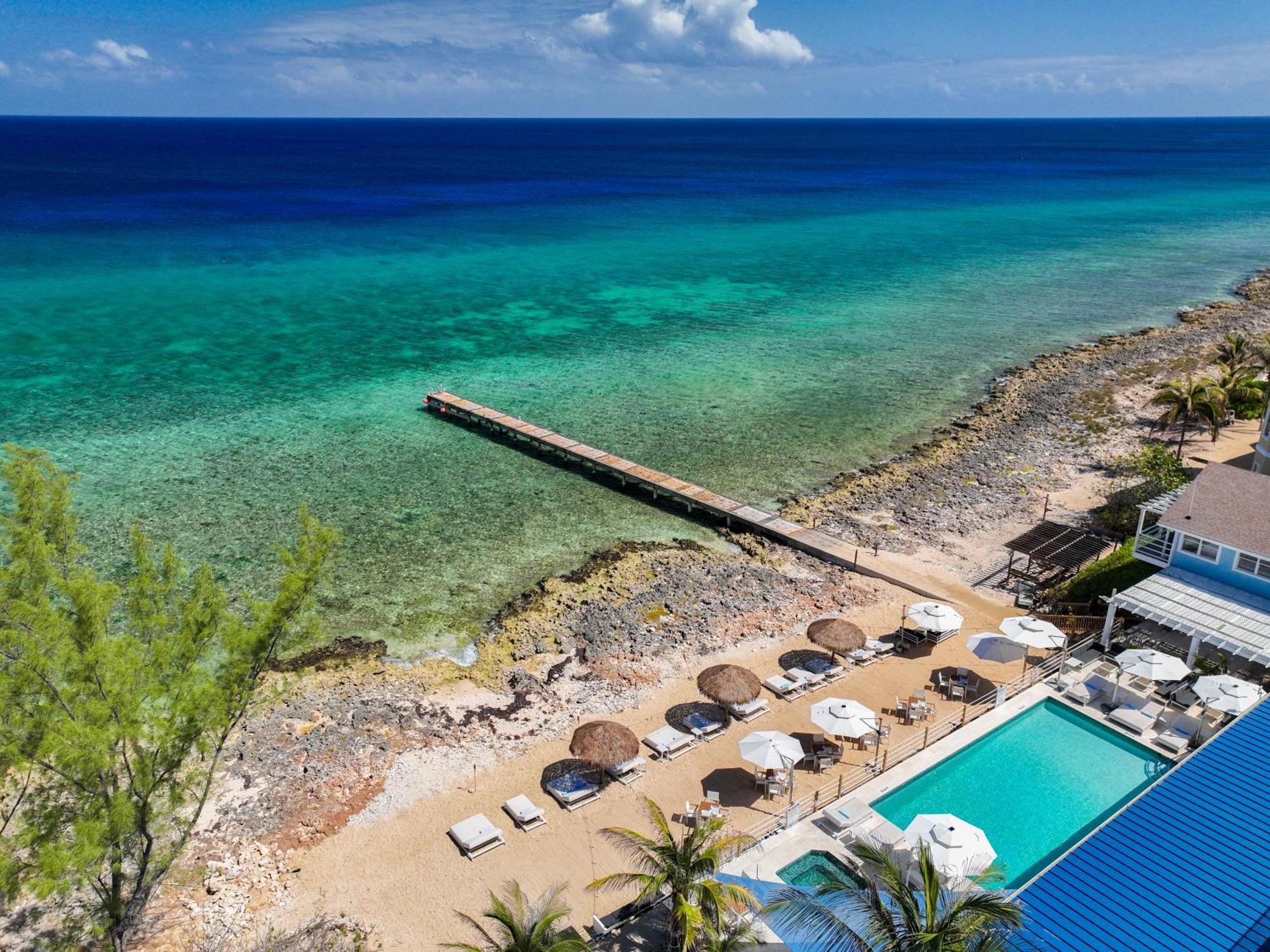 Cobalt Coast Resort West Bay Exterior photo